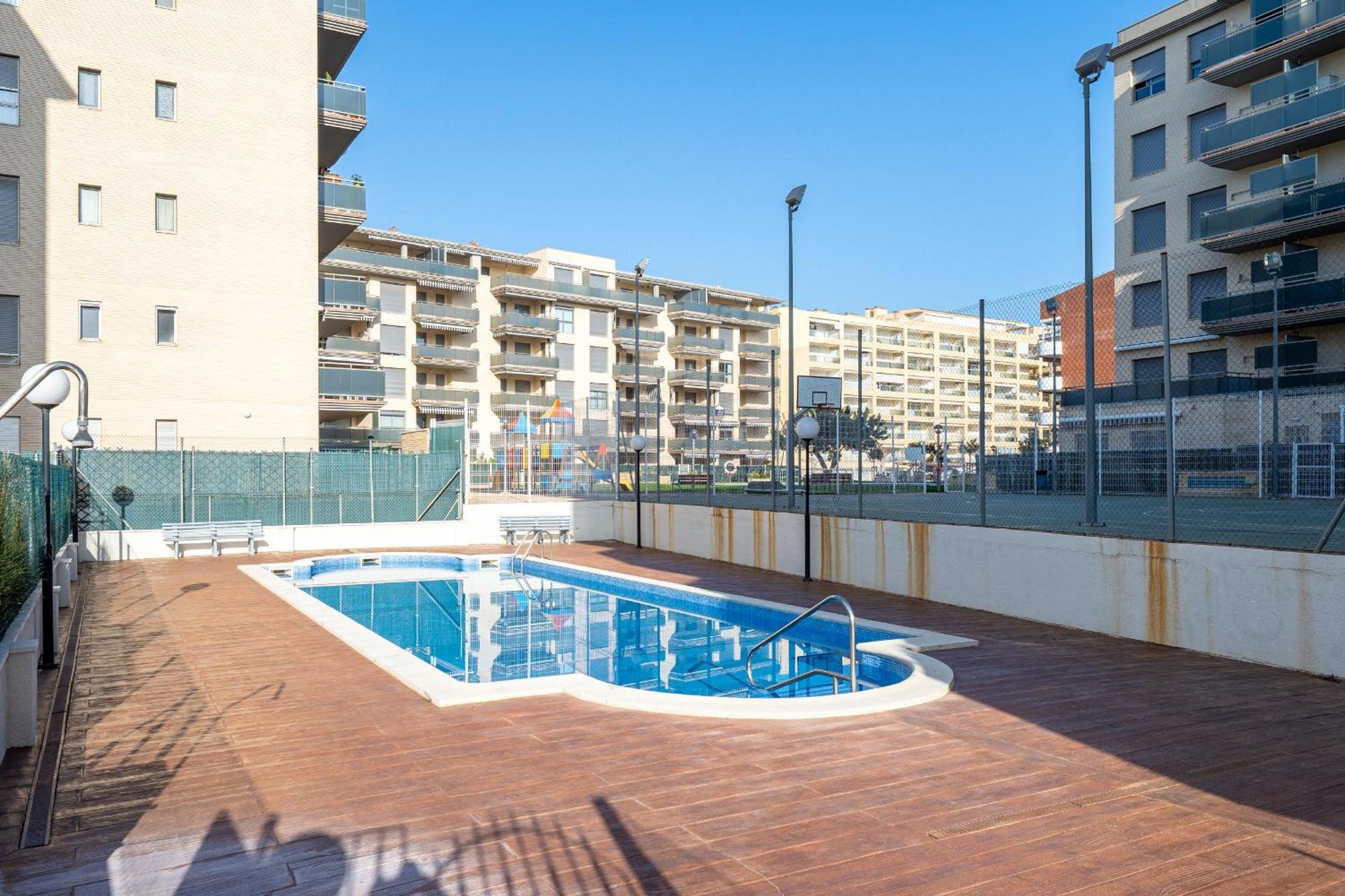 Alea Rentals - Albeniz La Pineda Exterior foto